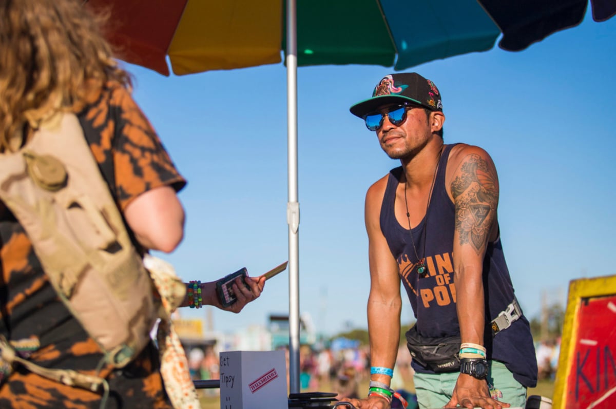 regram lightmeup_again Okeechobee festival cart slinger